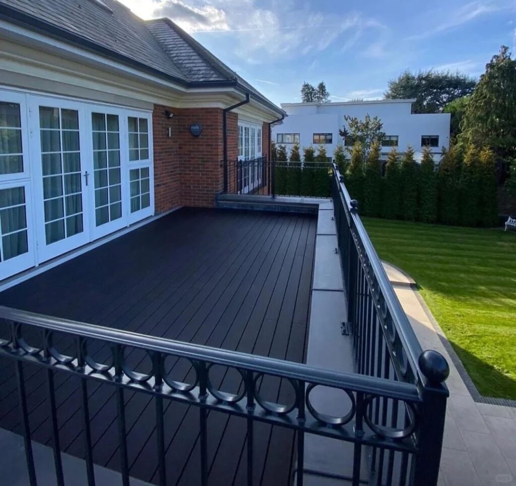 Thermo Bamboo Grad System Decking & Cladding- Deep Charcoal Oiled